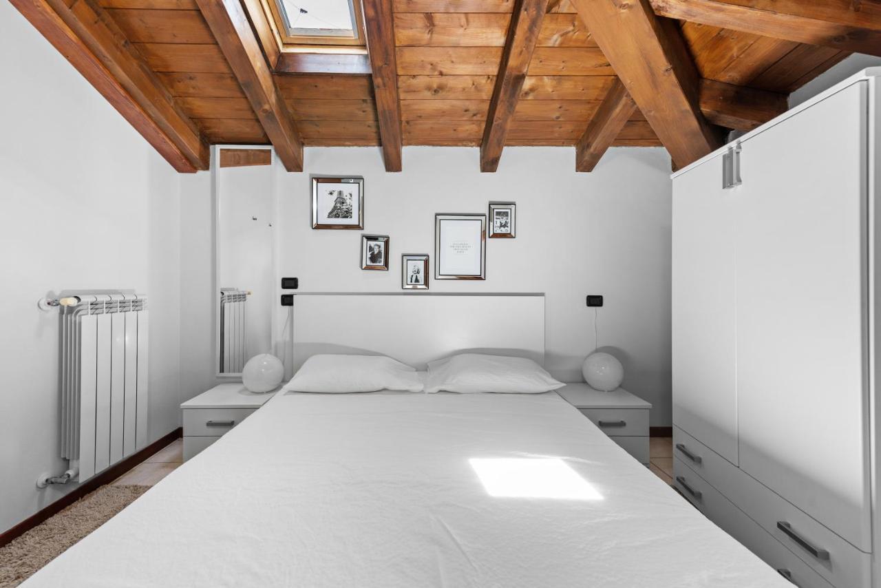 Casacamelia 35, 3 Bdrm With View Lake Como Lägenhet Acquaseria Exteriör bild