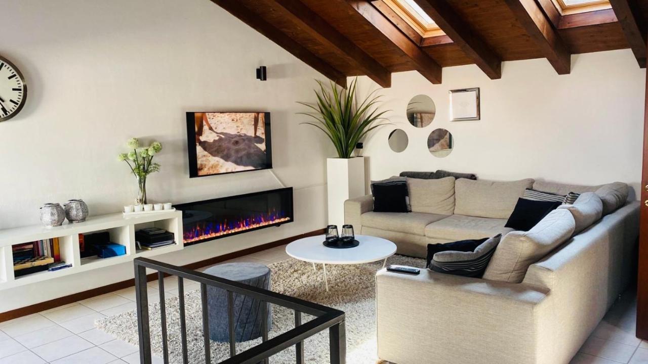Casacamelia 35, 3 Bdrm With View Lake Como Lägenhet Acquaseria Exteriör bild